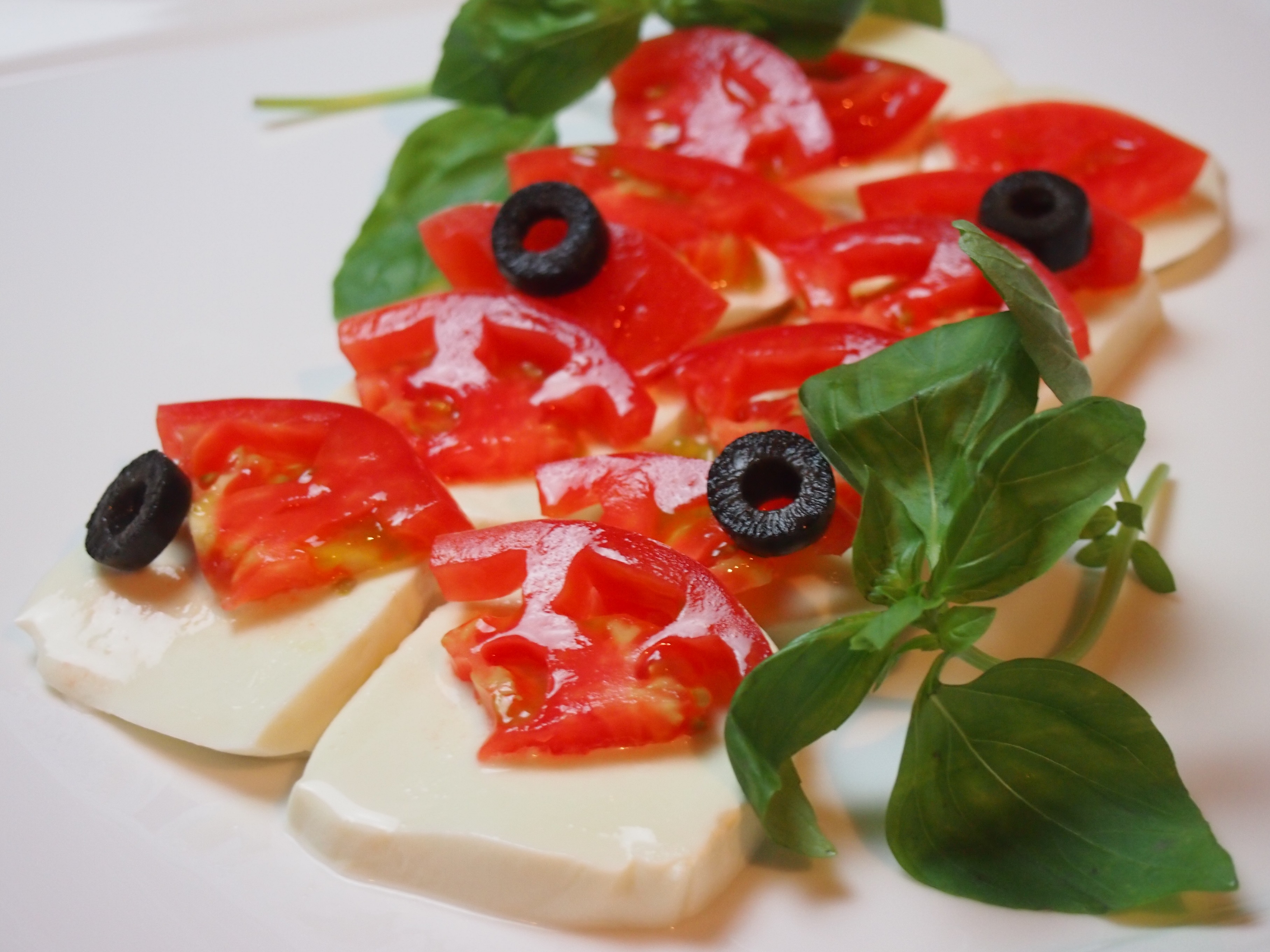 東京エリアも横浜エリアも網羅しているTONKYケータリングデリバリーの新メニューの巻き昨日に引き続き編！台風に負けません。