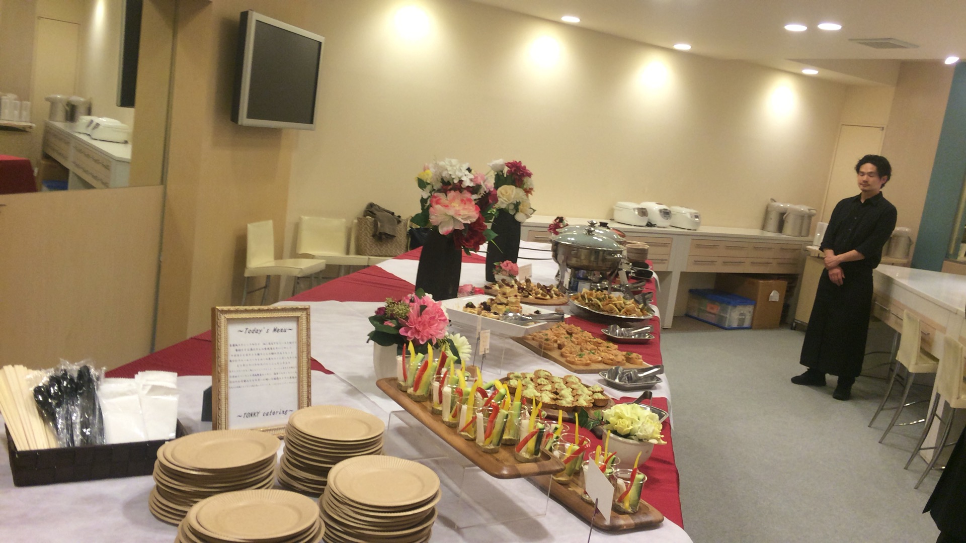 ～都内某会社の懇親会のケータリングに店長を添えて～
