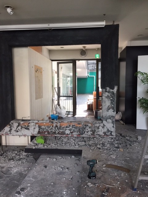 TONKYケータリングデリバリーの新店準備中