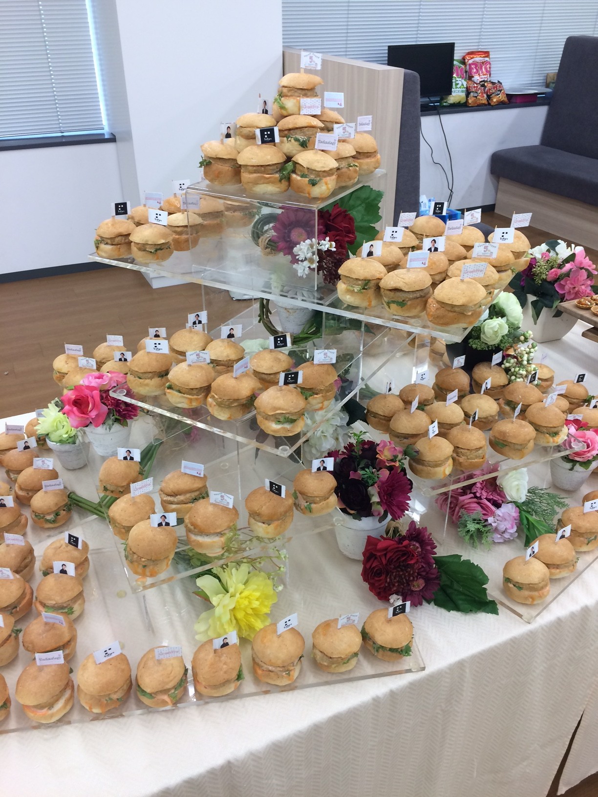 ＴＯＮＫＹバーガータワー！！