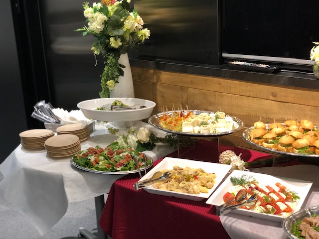 表彰式後のケータリングin五反田　☆TONKYケータリング☆