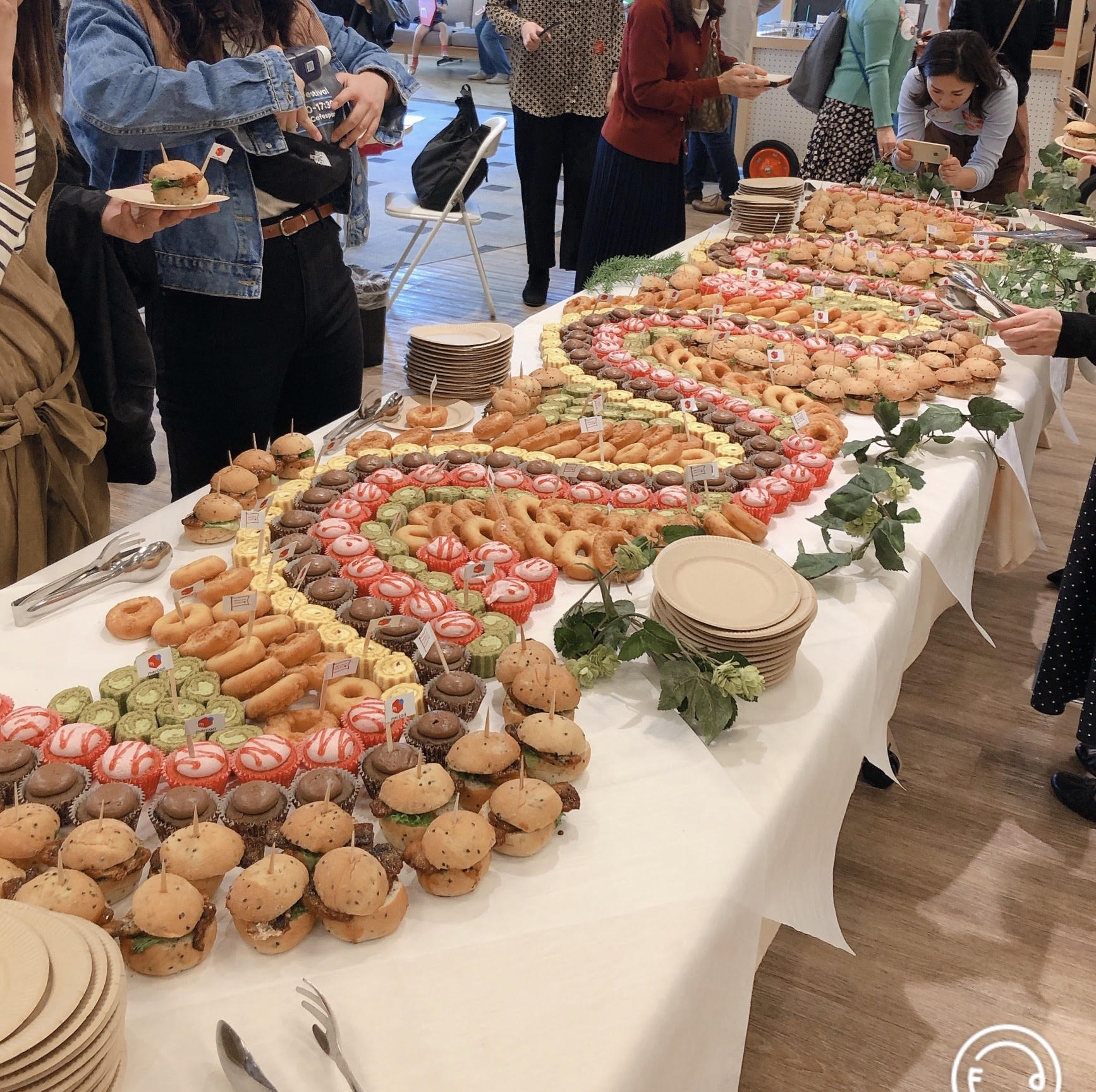 スィーツケータリングもTONKYにおまかせ！